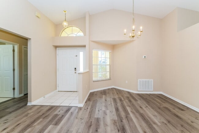 Photo - 28246 Tall Grass Dr Casa