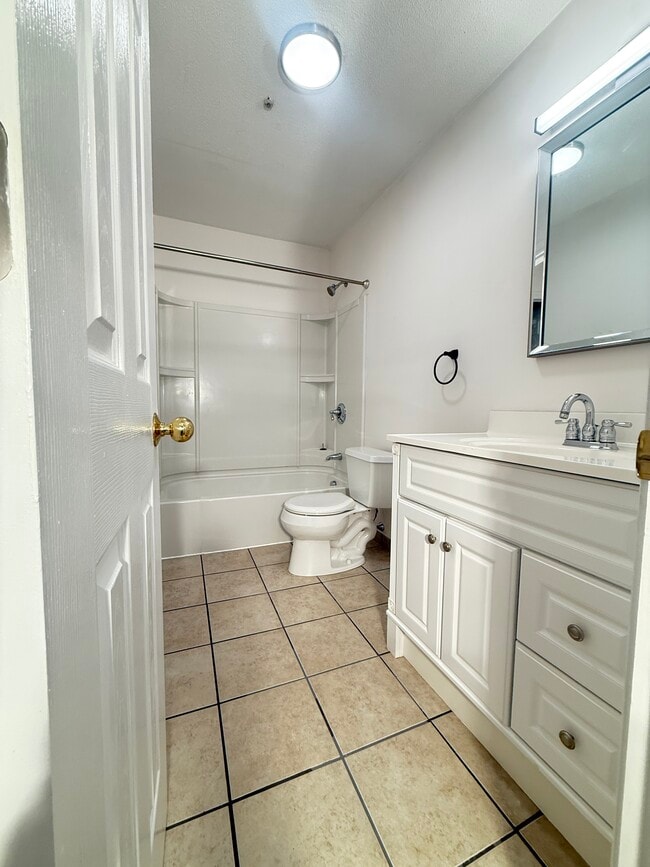 2 Bedroom Apt. #6 - 20 Amici Way