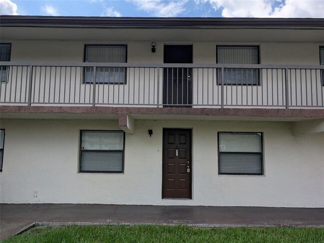 Building Photo - 6040 Shaker Wood Cir Unit 106 Rental