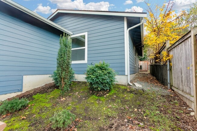 Photo - Charming Private 2BD/1BA DADU in Tacoma – $2,250/mo
