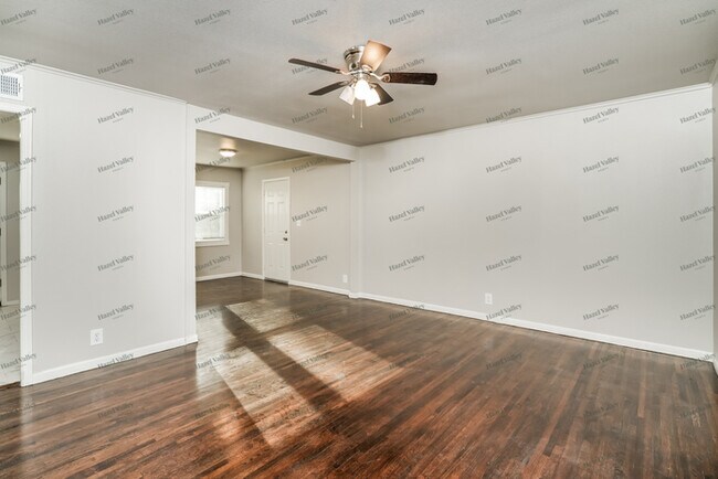 Photo - 7926 E 27th Ct