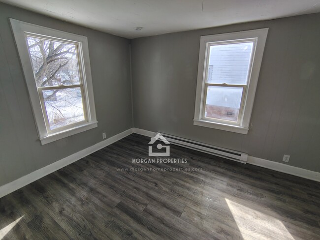 Building Photo - 205 N Lincoln Ave Unit 4