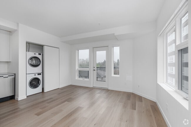 Studio - 460SF - Living Room