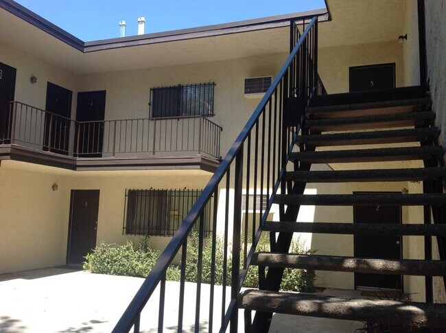 Photo - 7101 Haskell Ave Unidad 07