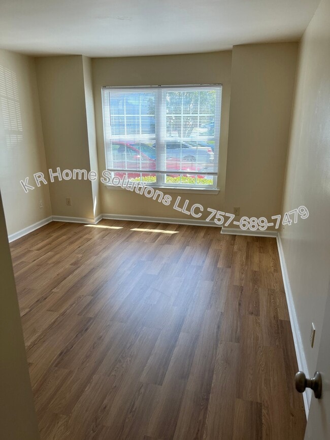 Photo - 1449 Olivewood Ct