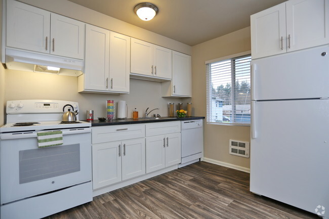 Interior Photo - Woodhaven Rental