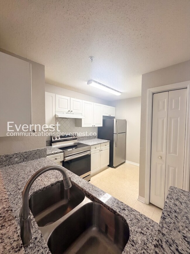 18001 Richmond Pl Dr Unit 1032