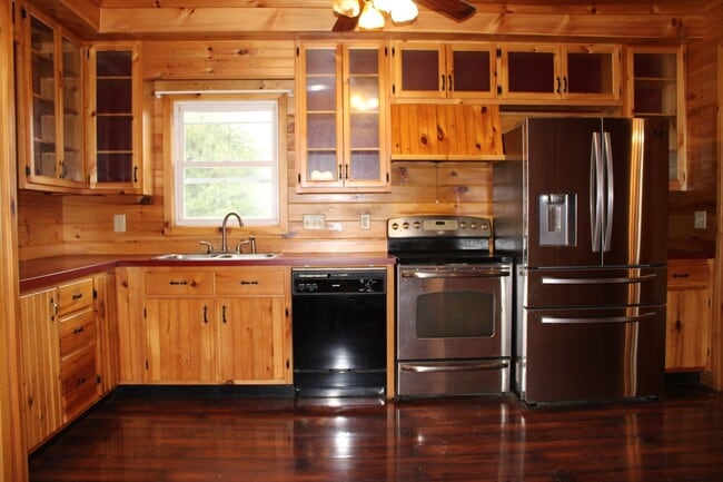 Photo - Charming Single Family Home