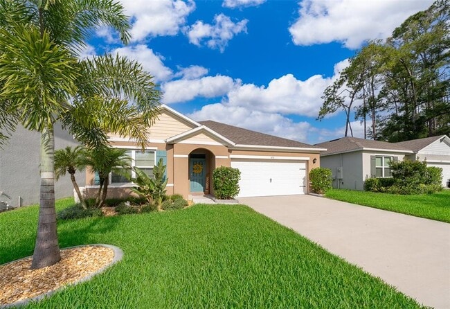 Photo - 531 Emily Gln St