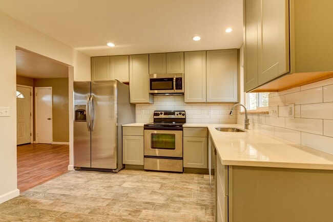 Building Photo - 3873-3883 West 89th Way Unit 3883