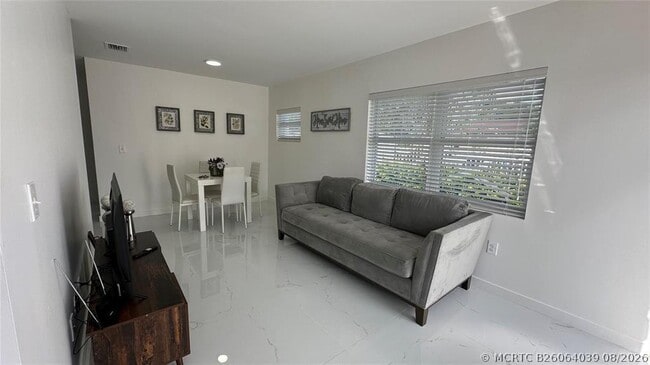 Photo - 1101 NW 26th St