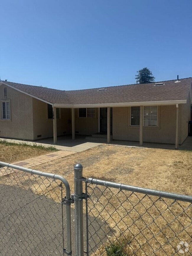 Building Photo - Great 2 Bedrooms 1 Bath Rental