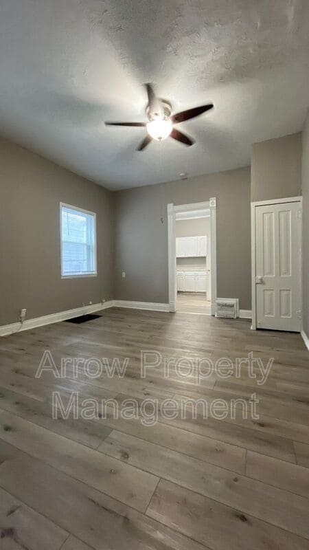 Photo - 3040 Walnut Ct Unit 2