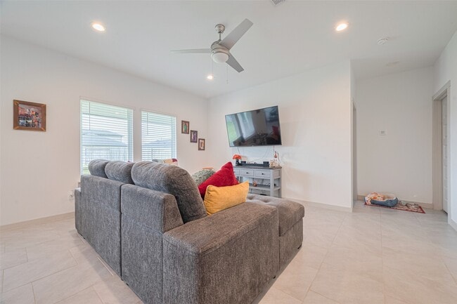 Photo - 28910 Yachting Pt Ct