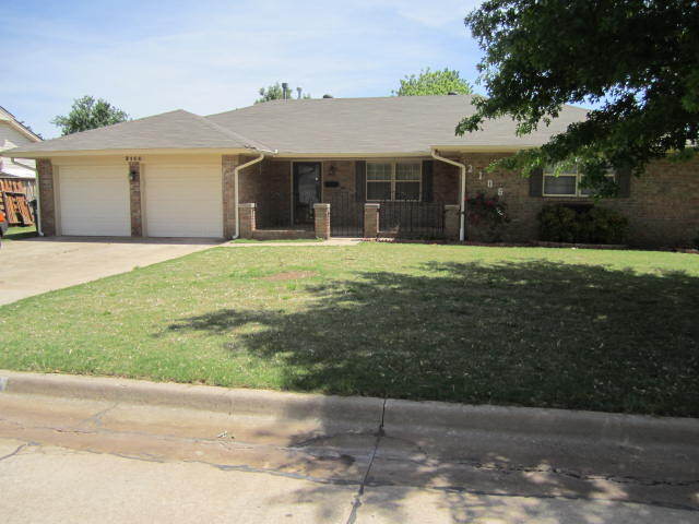 Photo - 2106 Bellaire Dr
