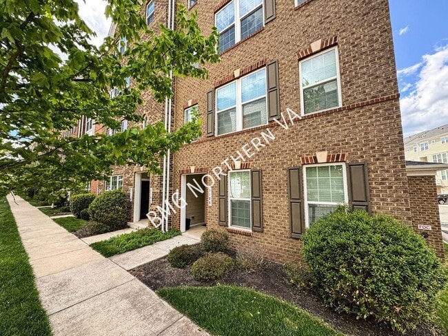 Photo - 3190 Yeager Dr