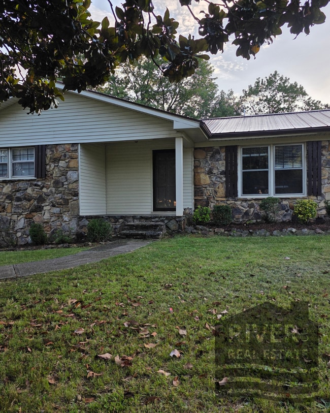 Photo - 1233 Ridge Dr