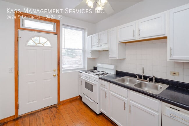 Building Photo - 9424 S Laflin St Unit 9424-3S