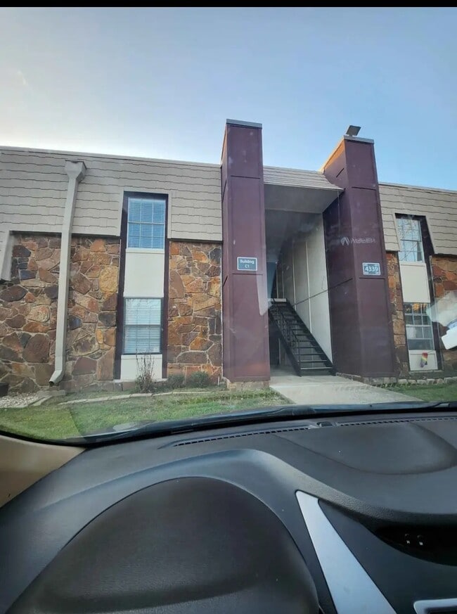 Photo - 4339 E 68th St Unit 502