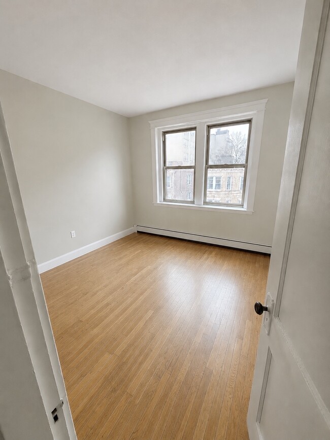 Photo - 15 Colborne Rd Unit 15 Colborne Road #18