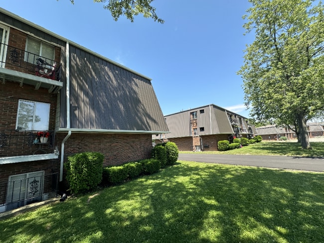 1520 Spruce Ave Unit 10-1