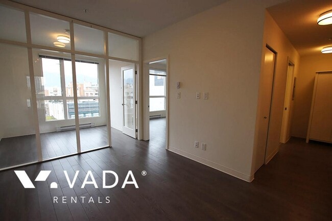Building Photo - 138 E Hastings St Unit 301