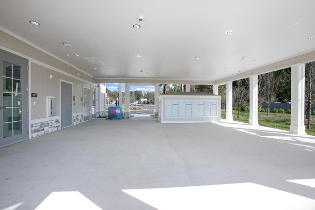 Photo - Banyan East Town