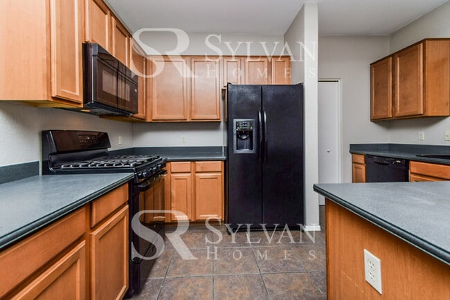 Building Photo - Life Just Got Better! Rental