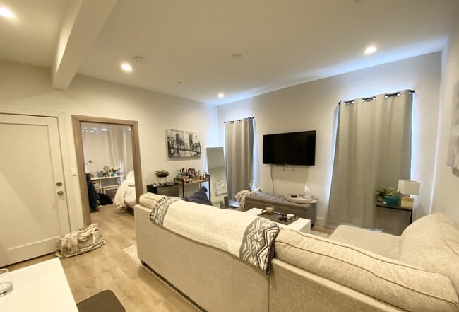 Photo - 118 Buttonwood St