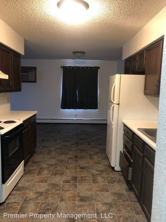Photo - 2301 University Dr