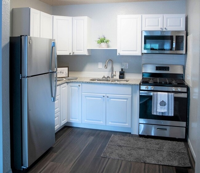 Photo - Westridge Apartments