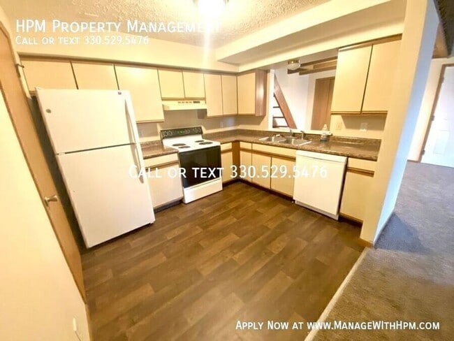 Photo - 1876 Ledgewood Blvd NE