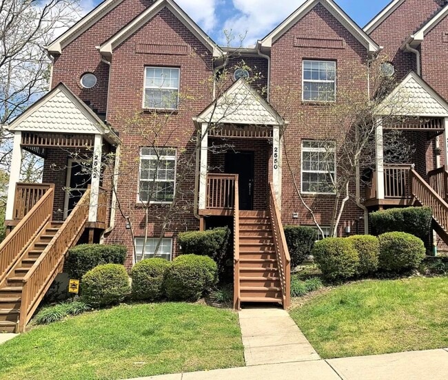 Building Photo - 2550 Cleinview Ave Unit Entire Home