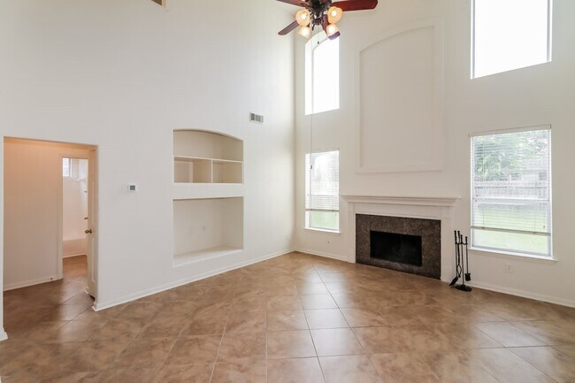 Photo - 1331 Blackheath Ct