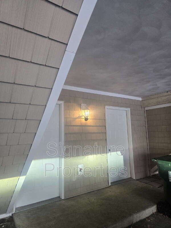 Photo - 2304 La Jolla Ct