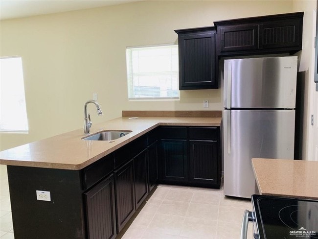 2706 E Garfield Ave Unit 3