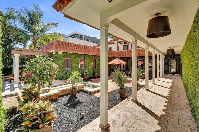 Photo - 2035 NE 31st Ave