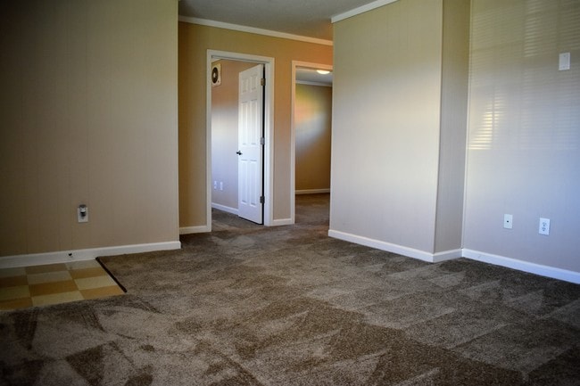 Greenwood Farms Apartments