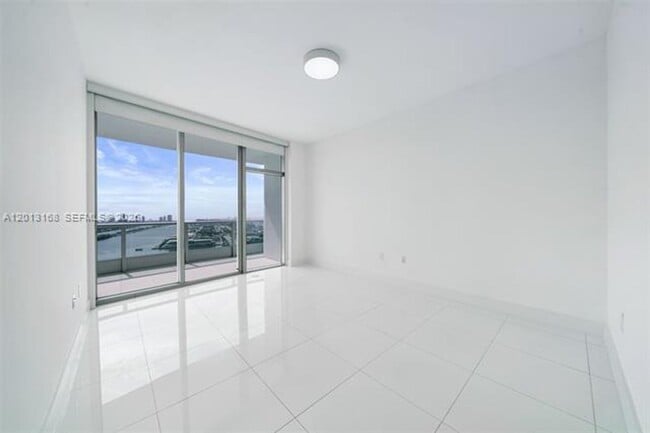 Photo - 900 Biscayne Blvd Unit 900 Biscayne Blvd # 4006