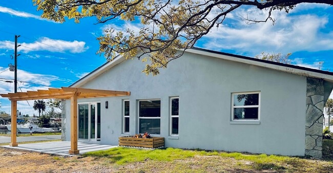 Photo - 13726 Michelle Ave