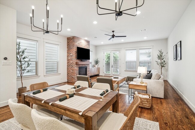 Photo - 1613 Prospect St