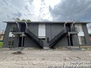 Building Photo - 2014 Anchor Dr Unit 1 Rental