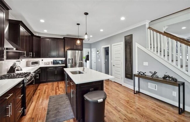Photo - 1237 Milton Terrace SE