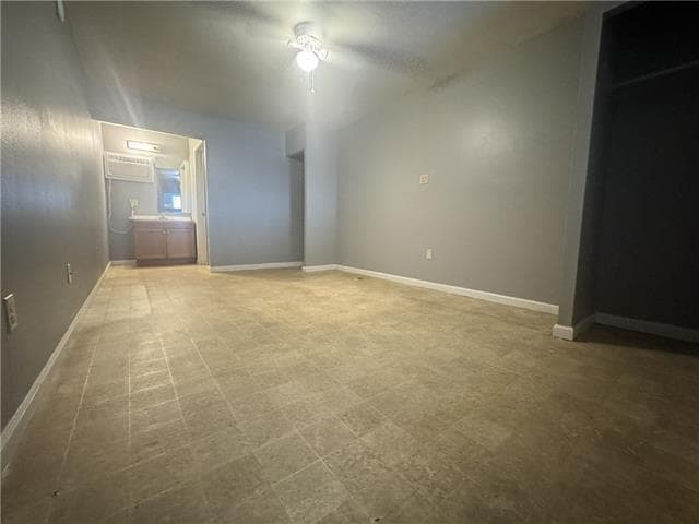 Photo - 106 N Carter St