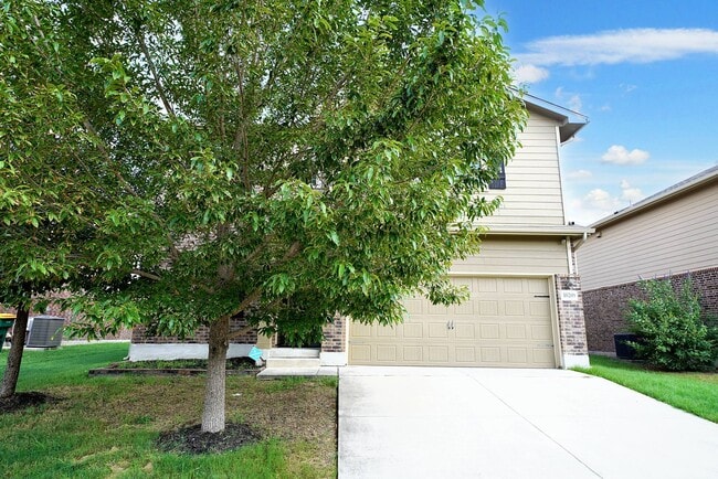 Photo - Beautiful Rental in Converse! Realtor Comm...