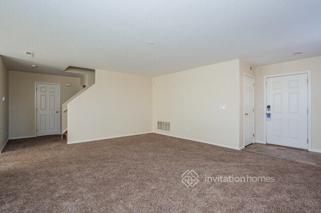 Photo - 729 Canyon Ln