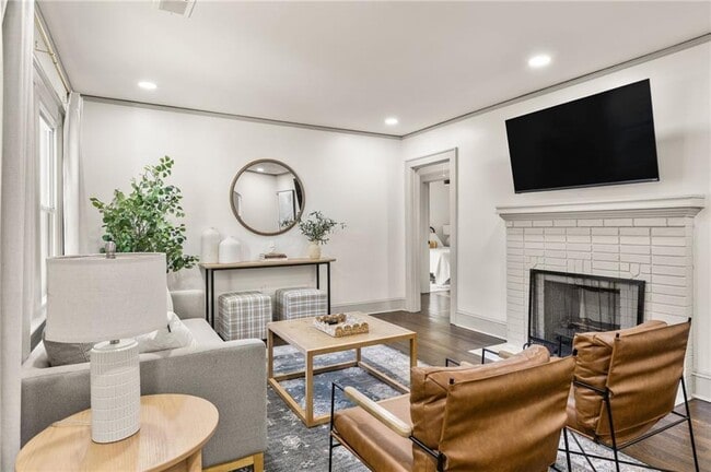 Photo - 3455 Rainey Ave