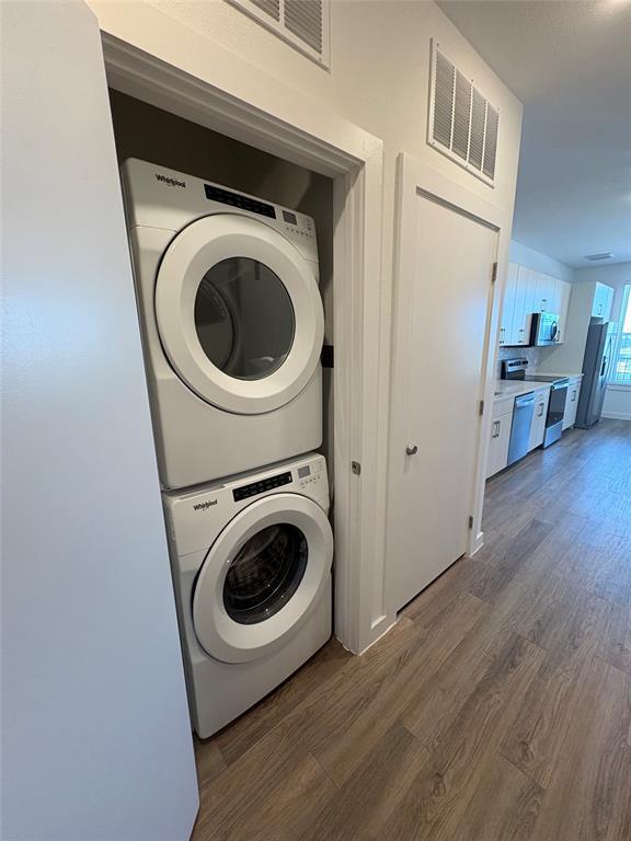 Building Photo - 6324 N Lamar Blvd Unit 211