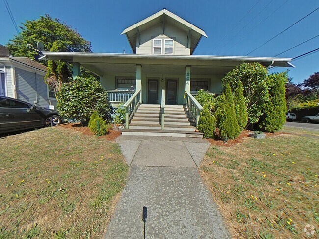 Building Photo - SUMMER SPECIAL ~ $860 OFF FIRST MONTHS RENT Unit 344 NW 12th #4 Rental