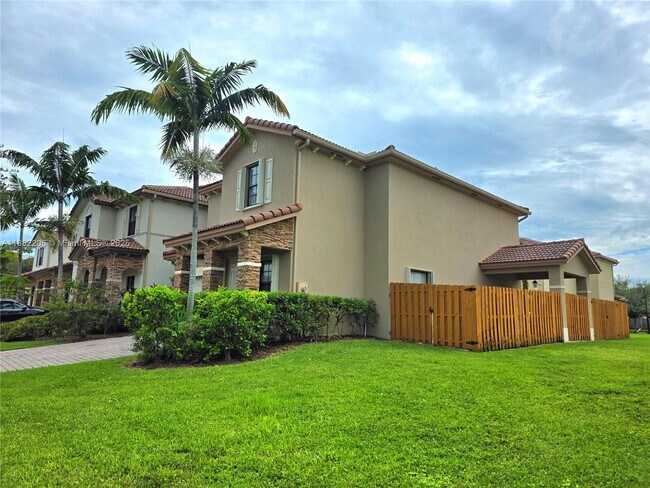 Photo - 22842 SW 88th Pl